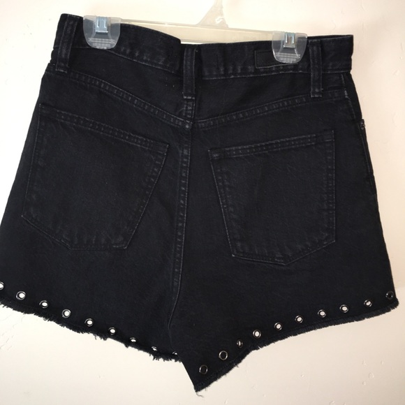 Abercrombie and Fitch Black Shorts - Picture 2 of 4